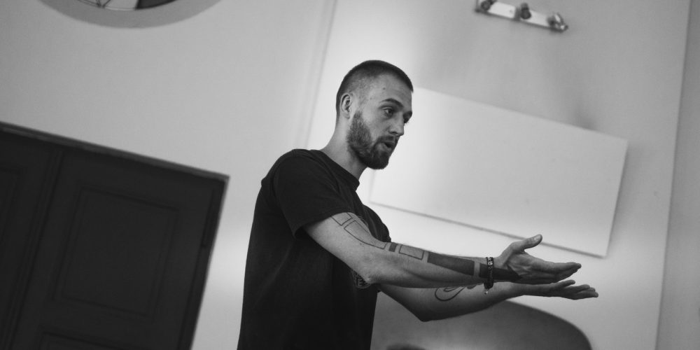 S terapeutem a lektorem kurzu Práce se sny, Lukášem Karasem, o dekódování řeči snů, jádru buddhistického učení a zrání duše