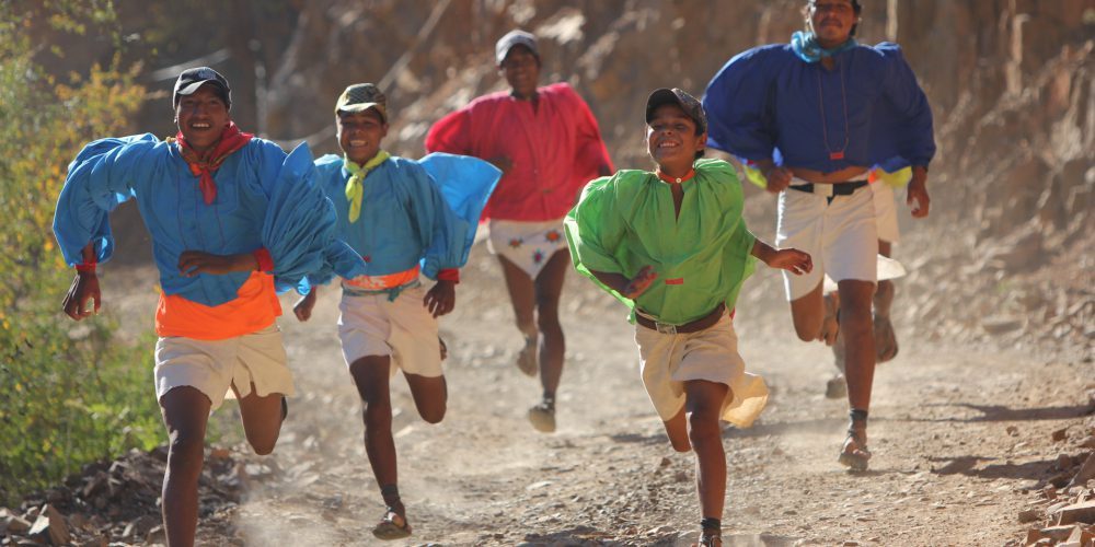 Zrozeni k běhu, Christopher McDougall: poselství nejlepších a nejšťastnějších běžců světa je tu i pro tebe