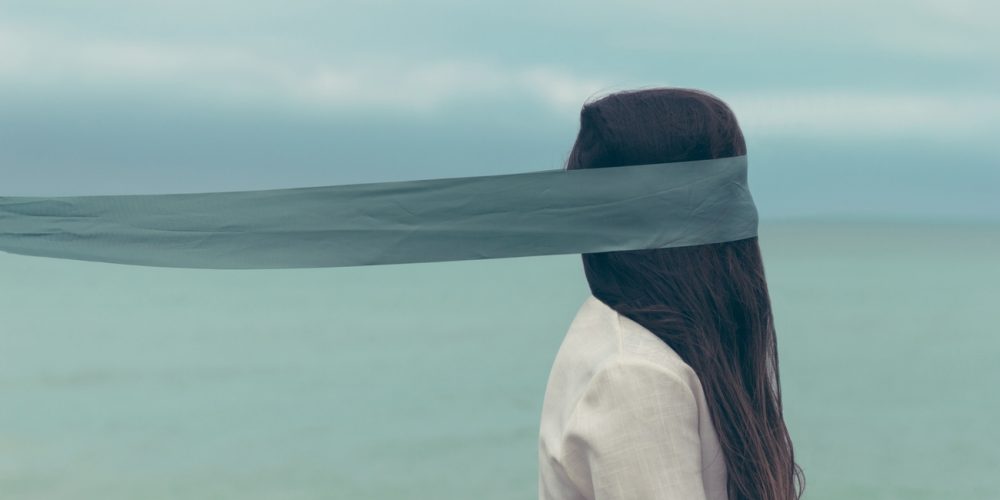 Odhalte tajemství intenzivnějšího prožívání života. Naučte se, jak vyladit své smysly: zrak, hmat a sluch.